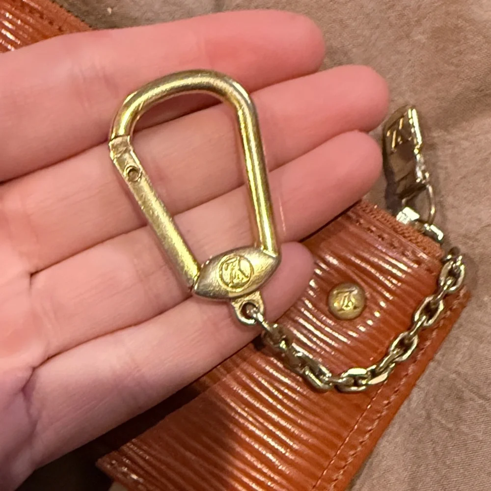 Authentic Camel Brown LV Epi Key Ring Pouch EUC - Picture 3 of 5